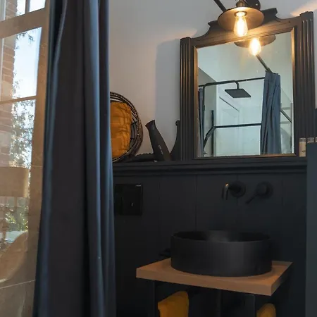 Hauwaart 80 Bed & Breakfast 2*
