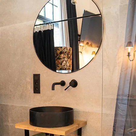 Hauwaart 80 Couette-café 2*