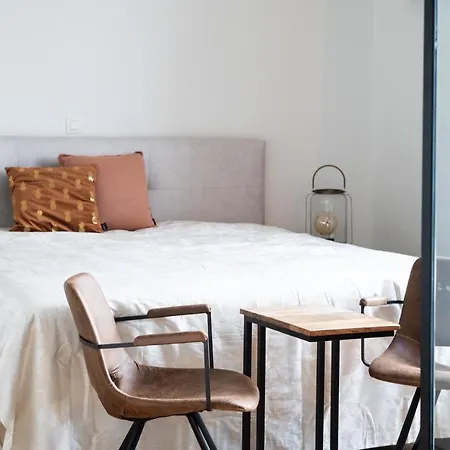 Hauwaart 80 Bed & Breakfast Oudenaarde